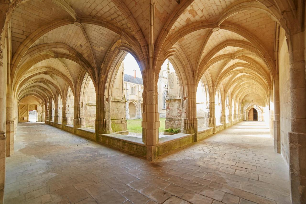 Chambres D'Hotes Le Tilleul Saint-Hilaire-des-Loges Exterior photo